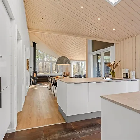 Frudde - 500m From The Sea By Interhome