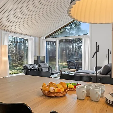 Frudde - 500m From The Sea By Interhome Feriehus